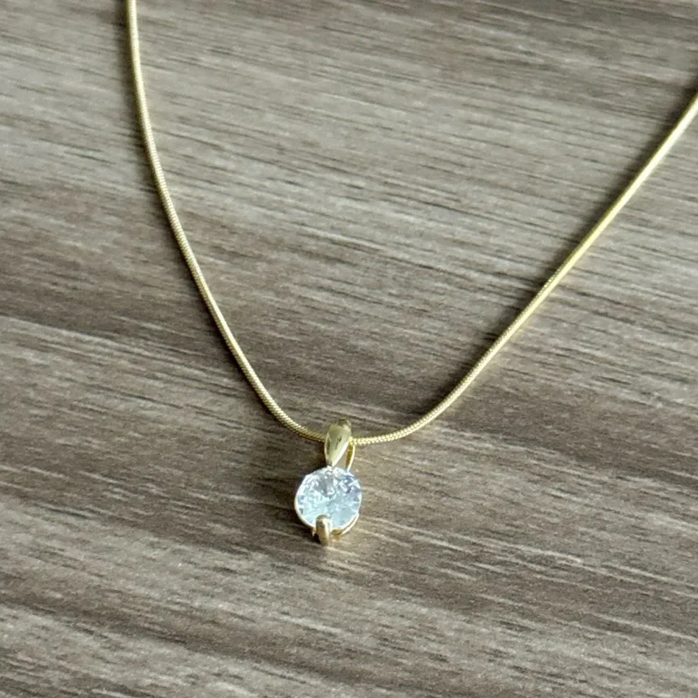 Diamond necklace Q652